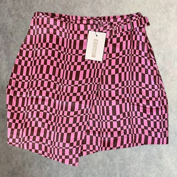 Missguided Dresses & Skirts - Missguided Mini Skirt - NEW --- STORE WIDE $5/$25 ITEM -